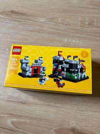 Lego 40775 Mini Knight’s Castel GWP 590 pezzi