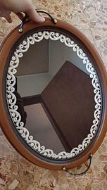Vassoio specchiato con merletto decorativo