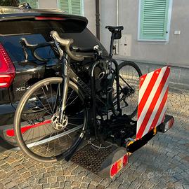 Portabiciclette per gancio traino