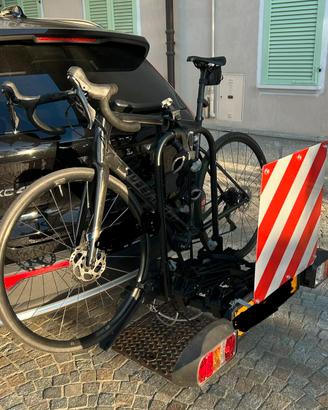 Portabiciclette per gancio traino
