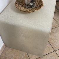 Tavolino in plexiglass effetto pietra