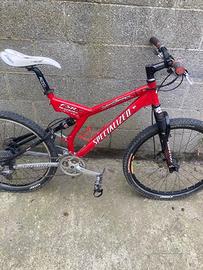 MTB SPECIALIZED taglia M freni a disco idraulici