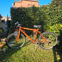 Bicicletta MTB Musso Arancione 26 usata poco 