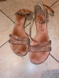 Sandali donna molto usati
