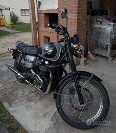 Triumph Bonneville T100 110th Anniversary Edition