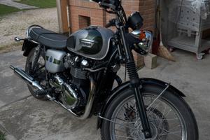 Triumph Bonneville T100 110th Anniversary Edition