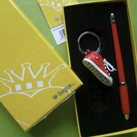 Set Penna e Portachiavi Converse Segue