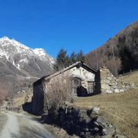 Baita da ristrutturare