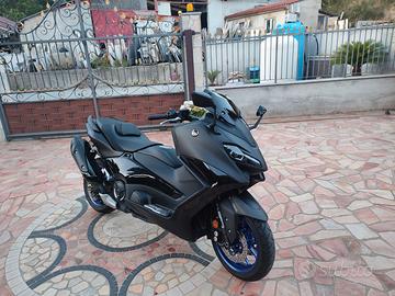 Yamaha T Max 560 - 2024