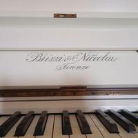 Pianoforte verticale