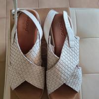 Sandali intrecciati Inuovo