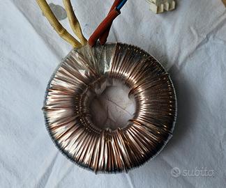   TRASFORMATORI  TOROIDALI 220 / 12 VOLT