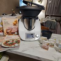 Bimby tm5 completo di tutti gli accessori.