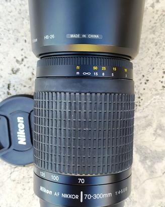 Nikon AF 70-300mm f4-5.6 G + HB-26
