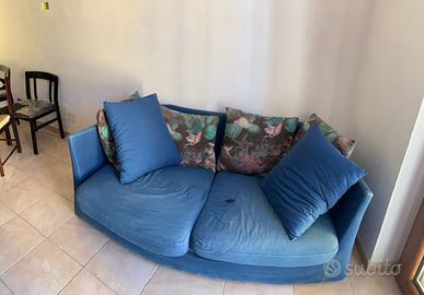 Divano in tessuto blu/elettrico