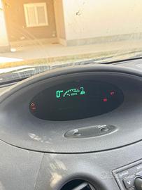 Toyota Yaris 1.0 benzina