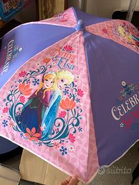 Tavolino con ombrellone e sedie Frozen