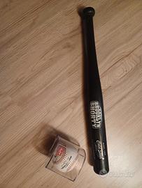 Mazza da baseball e palla ufficiale della Major 