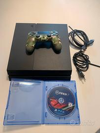 Playstation 4 con controller e gioco