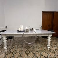 Tavolo in marmo di carrara