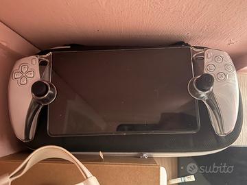 Playstation Portal + Custodia e accessori.