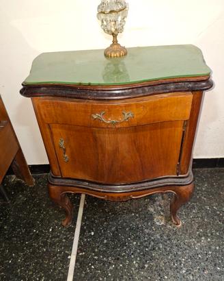 2 comodini stile Chippendale anni 50