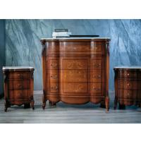 Trio como piu comodini