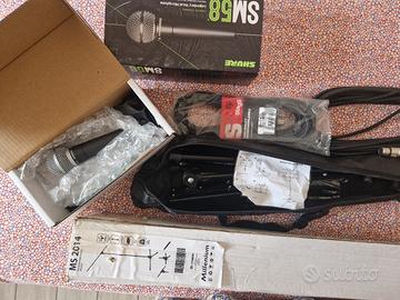 Microfono Shure SM58 + Asta + Leggio