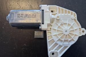 Motorino alzacristalli Vw 5Q4959801B