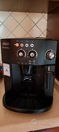 Macchina da caffè "DeLonghi"