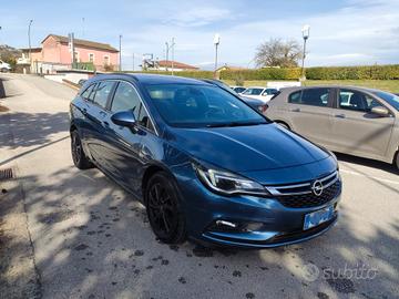 Opel Astra 1.6 CDTI 136CV 4 porte aut.