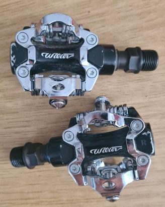 Pedali clipless MTB