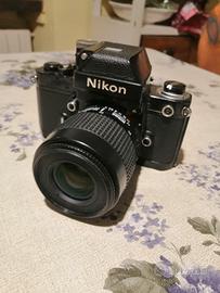 Fotocamera Nikon F2 obiettivo AF Nikkor 
