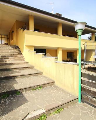 VILLA SINGOLA A POVOLETTO