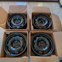 Cerchi 16” ET 38 4 Fori NUOVI + Kit Completo