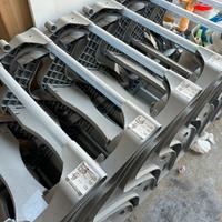 Carrelli in plastica