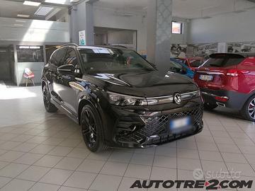 Volkswagen Tiguan 2.0 tdi R-Line 150cv dsg