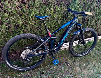 CUBE Stereo Hybrid 140 HPC SLX 750 - Solo 600km!