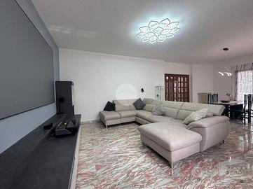 VILLA SINGOLA A SAN BENEDETTO DEL TRONTO