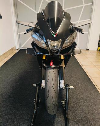 Aprilia Rsv4 