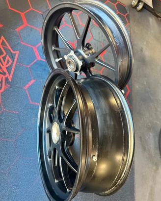 Cerchi Marchesini Brembo Forgiati Mv Agusta F4 312