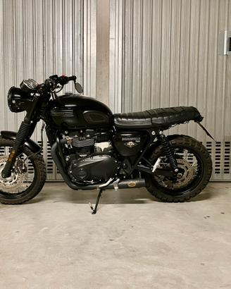 Triumph Bonneville t 100 black