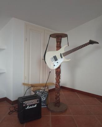 Chitarra elettrica e amplificatore portatile