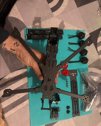 Frame kimera 7pro v2 e motori axis 2807 1350kv