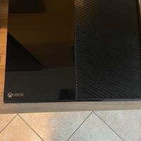 Xbox one 500Gb + 3 joystick + 14 giochi