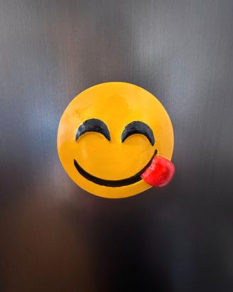 CALAMITA EMOJI IN GESSO CERAMICO DIPINTO A MANO