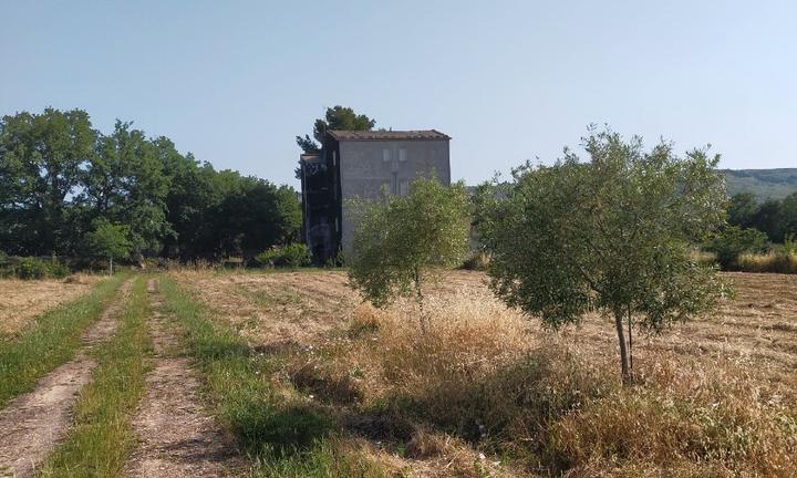 Terreno + casa - sortino (sr)