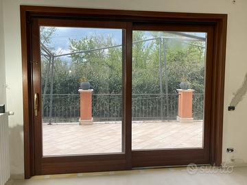 4 Infissi in legno noce altissima qualità