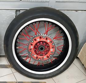 Cerchio motard honda 17x5 tubless 