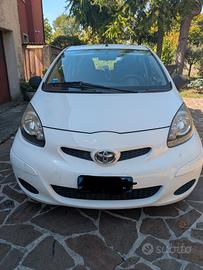 TOYOTA AYGO 1.0 12V VVT-I 5 PORTE) 